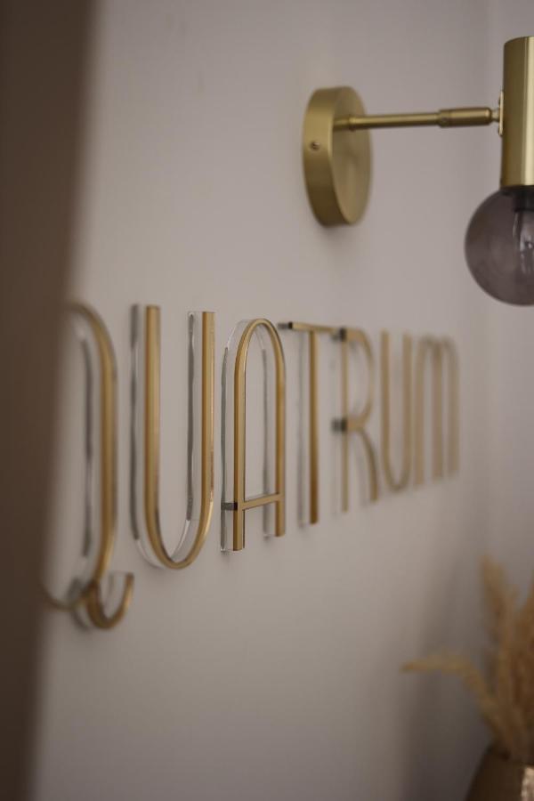 Quatrum Napoli - B&B מראה חיצוני תמונה