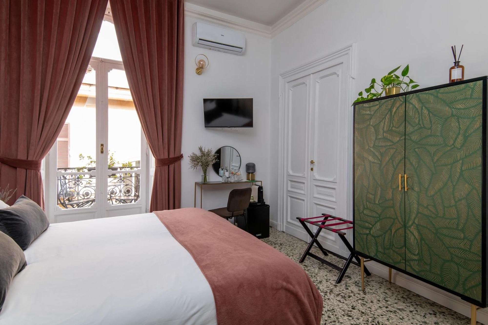 Quatrum Napoli - B&B מראה חיצוני תמונה