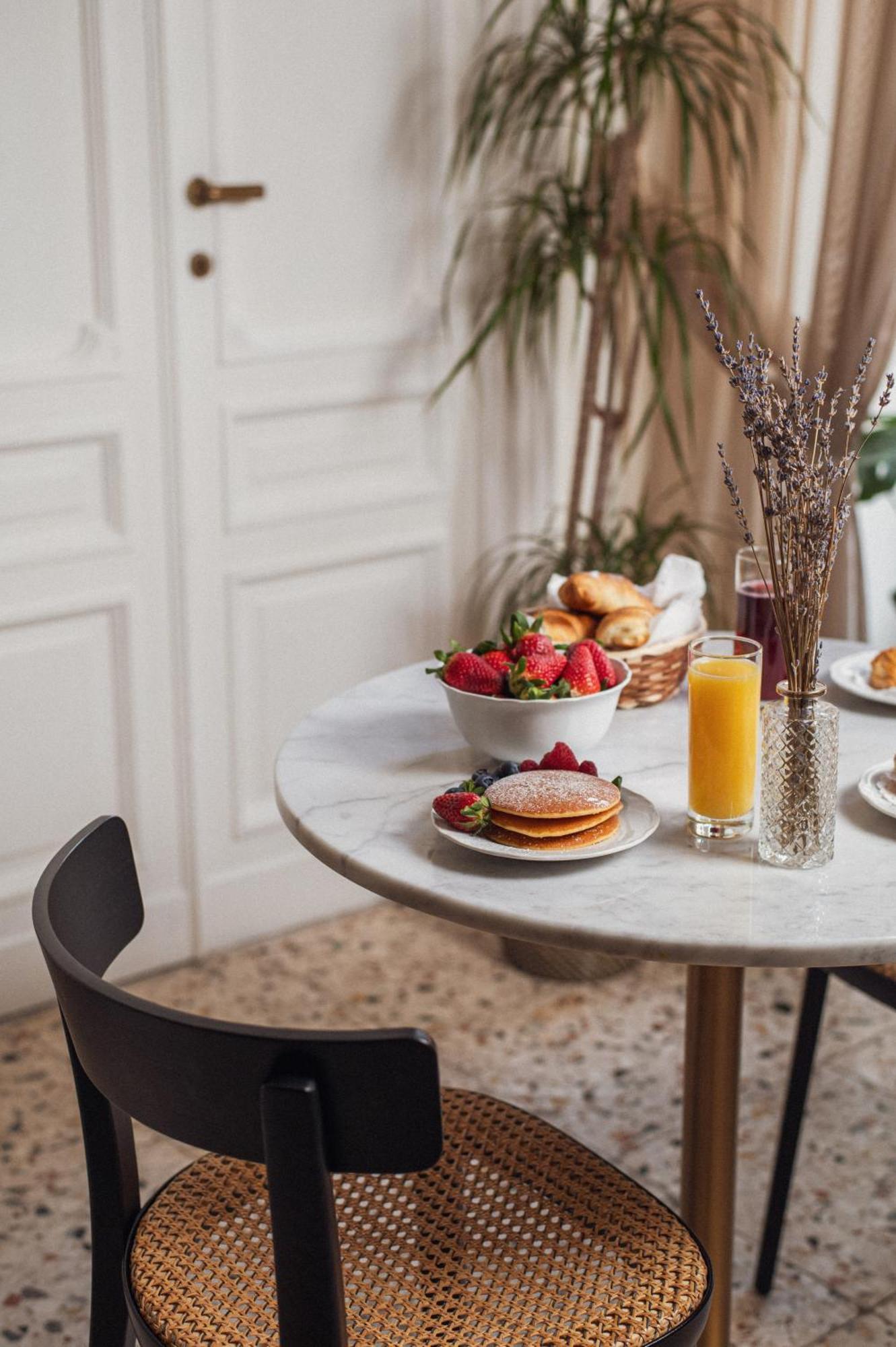 Quatrum Napoli - B&B מראה חיצוני תמונה