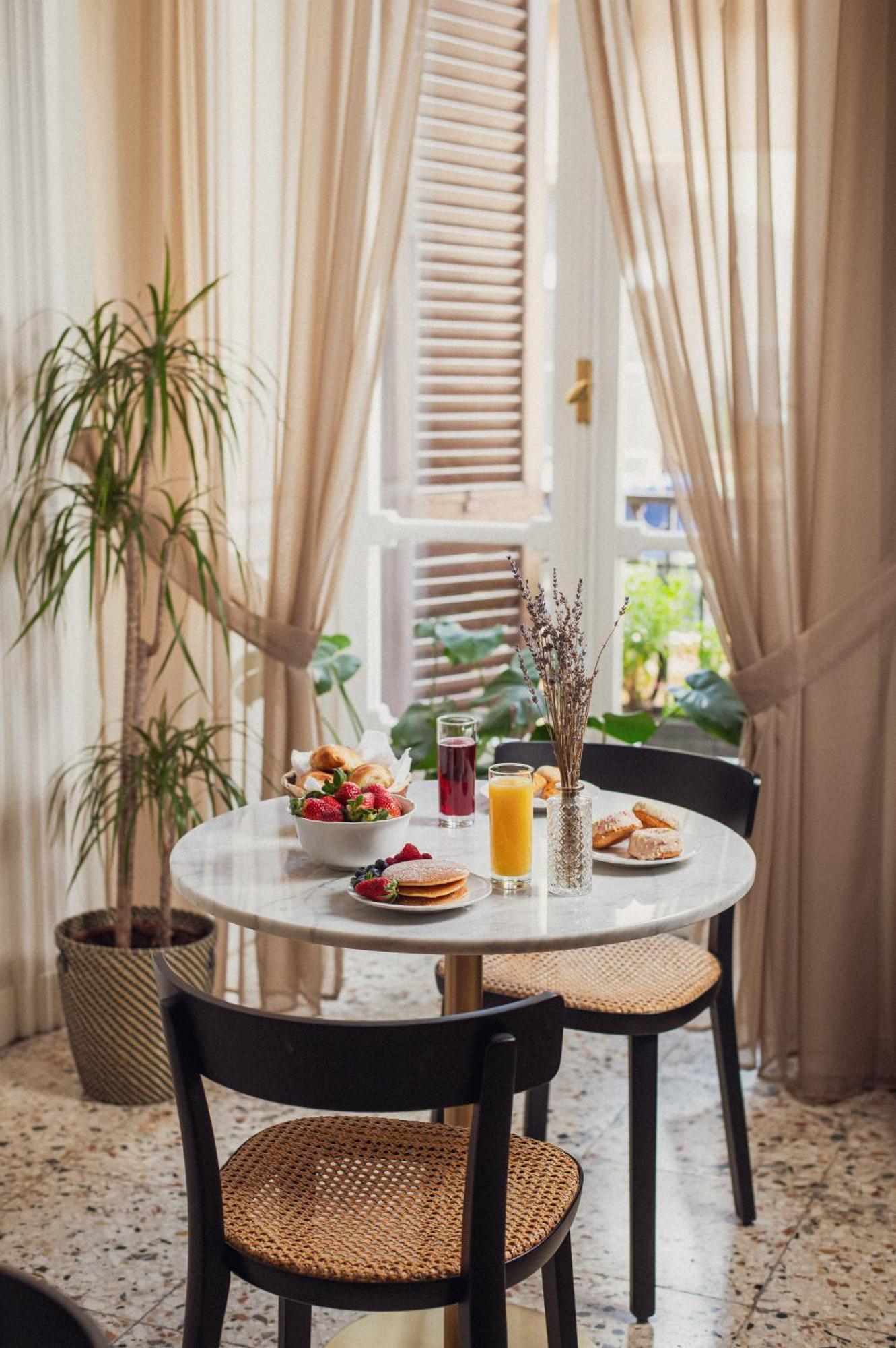 Quatrum Napoli - B&B מראה חיצוני תמונה